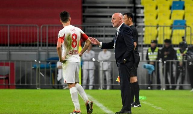 轮盘-穆斯卡特：和蓉城的比赛已成历史 希望明天更强势