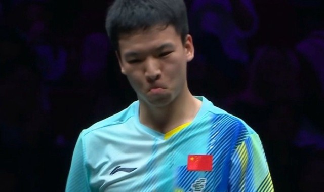 轮盘-梁靖崑3-1逆转向鹏晋级16强！后三局展综合实力，好好调整状态！|梁靖昆|发球|优势|领先|相持_新浪体育_新浪新闻