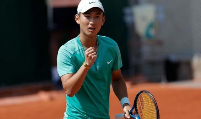 “三驾马车”法网均带走胜利 中国男网迎来新高度