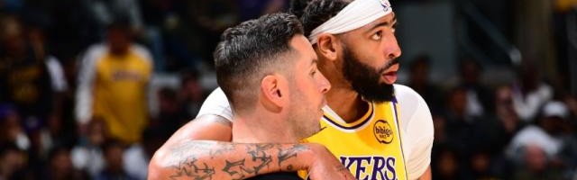 游戏平台-雷迪克变阵止跌！拉塞尔打替补盘活湖人板凳